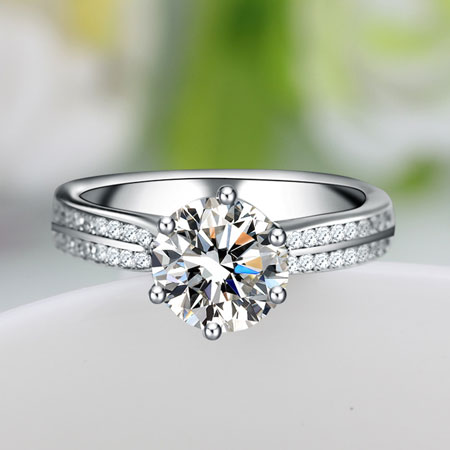 925 Sterling Silver Artificial Diamond Engagement Ring - Jewelryeva.com