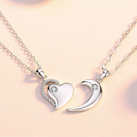 Matching Couples Necklaces for Boyfriend and Girlfriend Magnetic Heart  Necklace