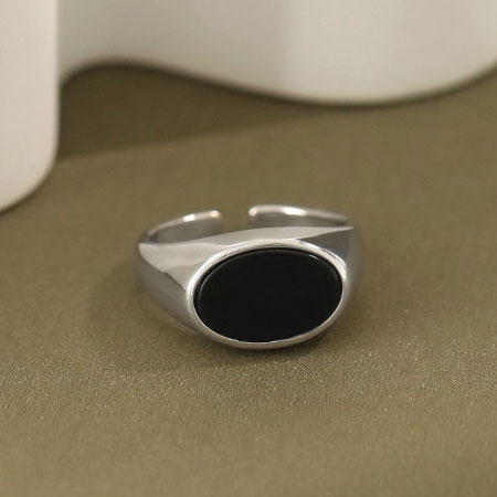 Woman's Black Onyx Gold Ring, Ladies Signet Ring — Memories by Mastercraft